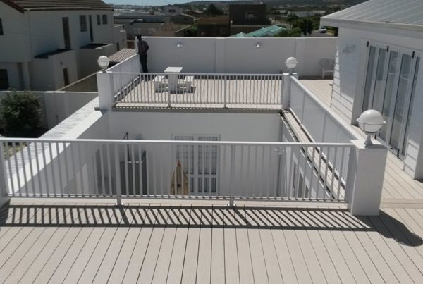 outdoor stairs balustrades